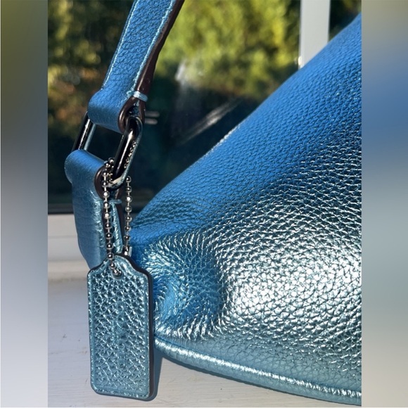 “Like New” COACH Metallic Fanny Pack/Crossbody - Picture 5 of 9